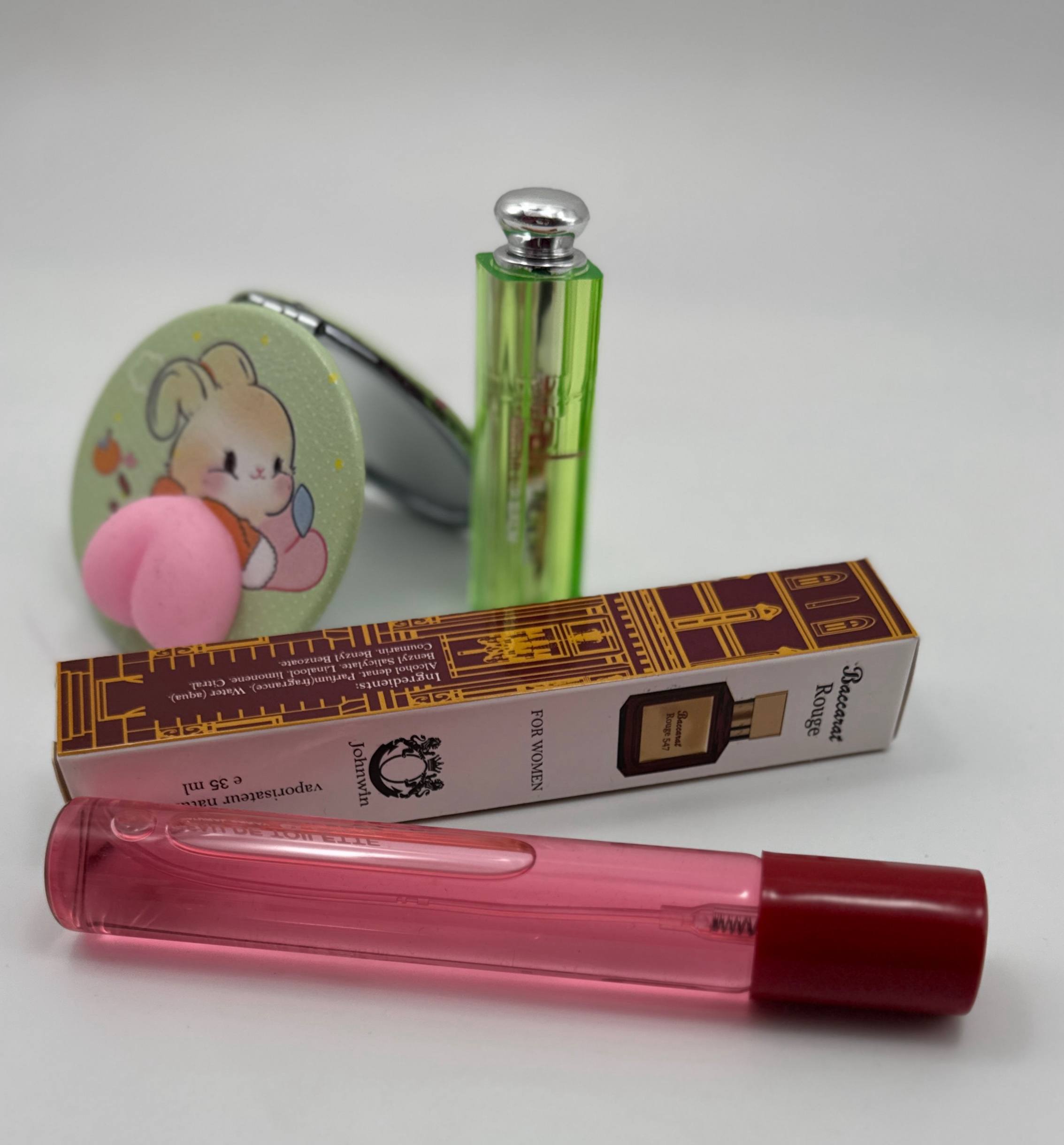 باکارات رژ قرمز